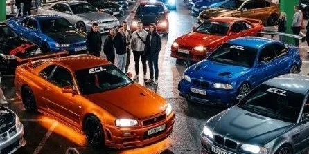 Автосходка EASTERN CARS LAND — Москва · Парковка ТЦ «Глобус» (Косино, Новоухтомское шоссе), зелёные столбы В11